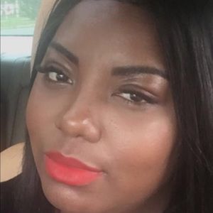 Meet your Posher, Meela